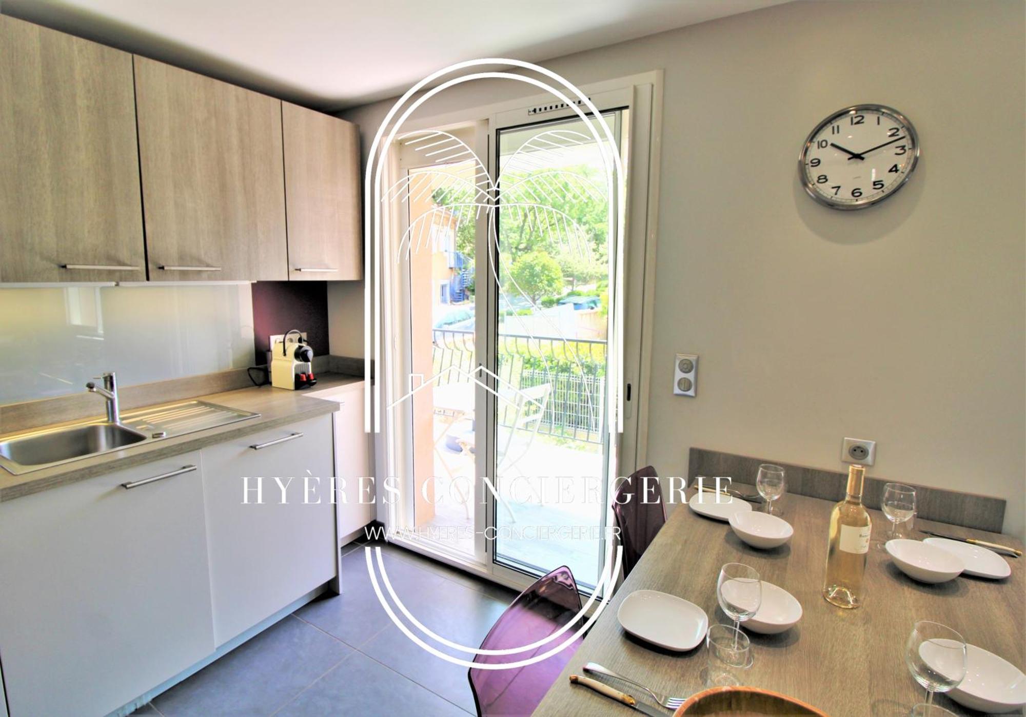 Appartement 3* coquet 300m de la mer Les Bonnettes Le Pradet Extérieur photo